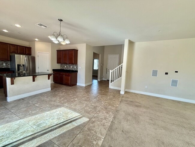 Building Photo - Hollister-Beautifully Updated 4BD/3BA Home with Garden Backyard in Prime Hollister Location