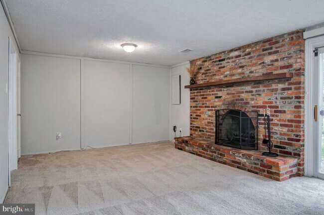 Building Photo - 7763 Durer Ct