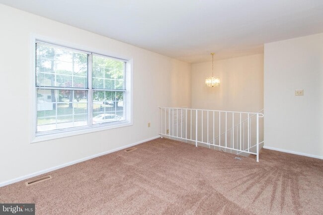 Building Photo - 14175 Spring Branch Dr