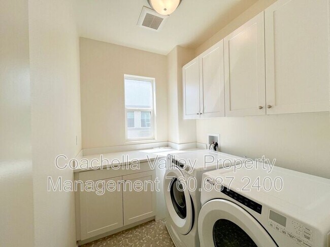 Building Photo - 84443 Passagio Lago Way