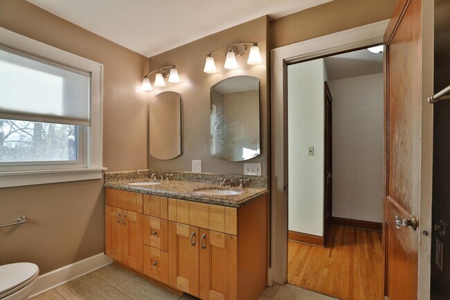 Building Photo - 43 Northridge Rd