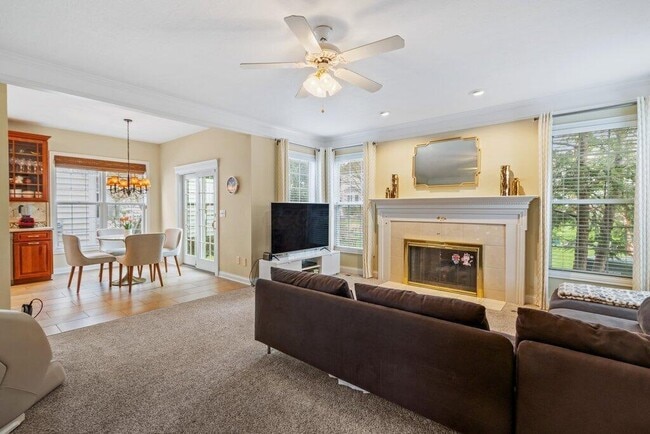 Building Photo - 5173 Claridge Dr