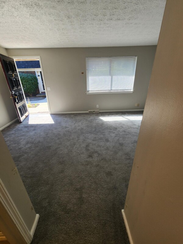 Building Photo - 1122 Sunford Ave SE