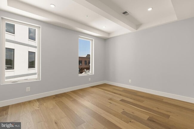 Building Photo - 3215 Mt Pleasant St NW