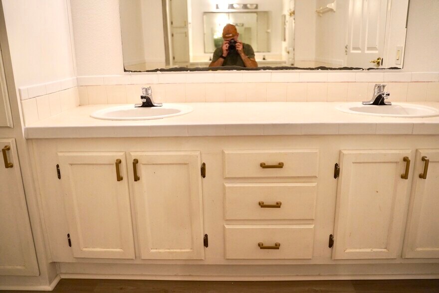 Building Photo - 29205 Saddle Oaks Ln