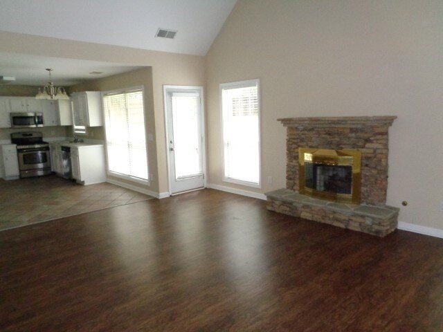 Building Photo - 5430 Harris Creek Dr