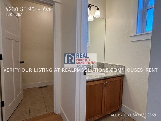 Building Photo - 4230 SE 90th Ave