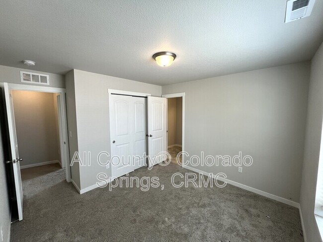 Building Photo - 4097 Warthog Hts