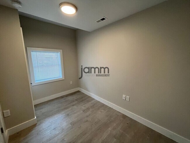 Building Photo - 1966 Randall Rd