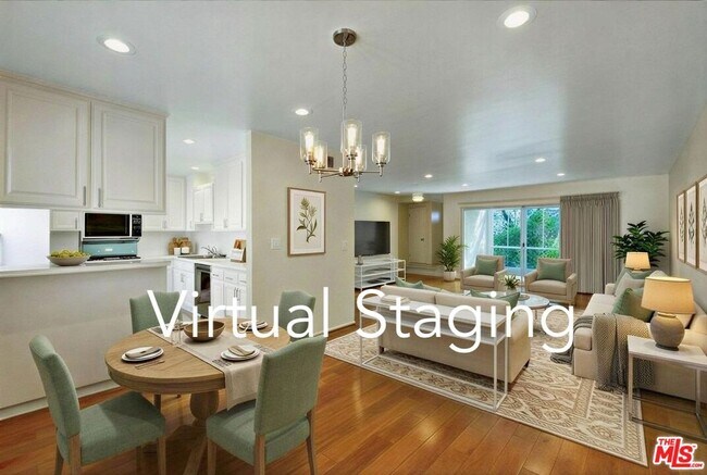 Building Photo - 9634 Via Rimini