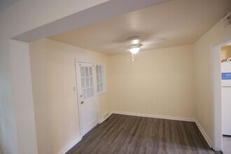 Building Photo - Charming 3BR Townhome in Wilmington