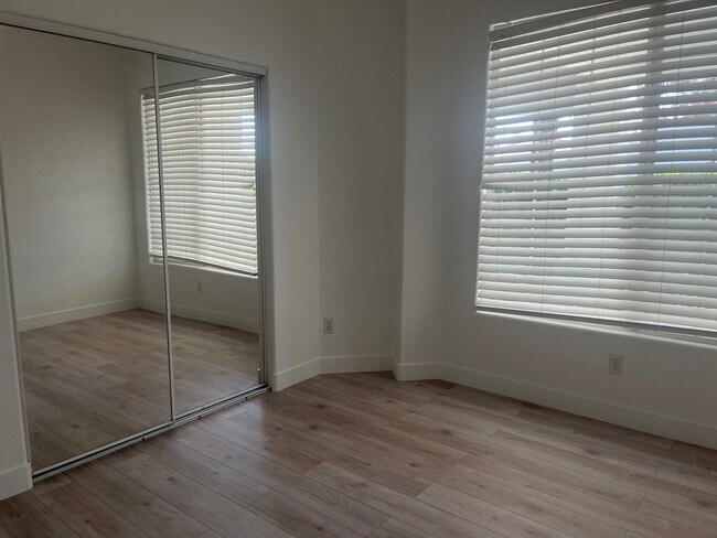 2nd Bedroom - 8772 Bridgeport Bay Ave