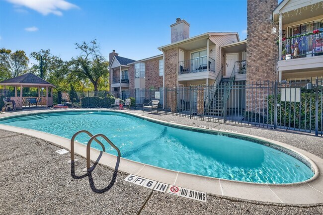 Building Photo - 3770 Lovers Wood Ln