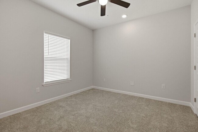 Building Photo - 6434 Kylito Cir
