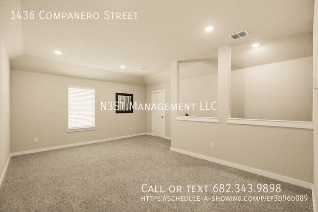 Building Photo - 1436 Companero St