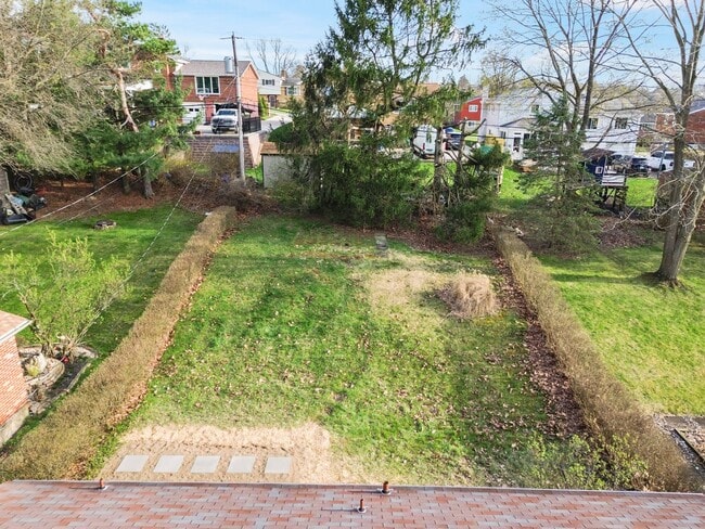 Building Photo - READY NOW! Fully RENOVATED 3 bedroom in SCOTT TOWNSHIP!