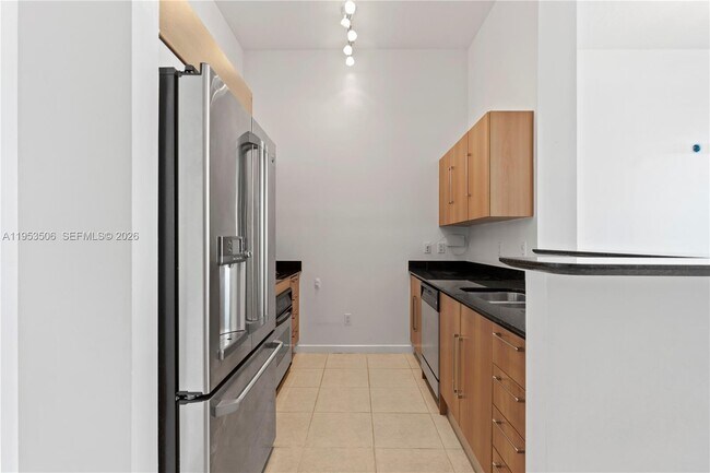 Building Photo - 335 S Biscayne Blvd