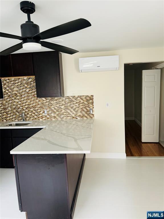 Building Photo - 14 Elm St