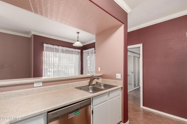 Building Photo - 3236 E Chandler Blvd