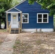 Building Photo - 4405 S Park Dr