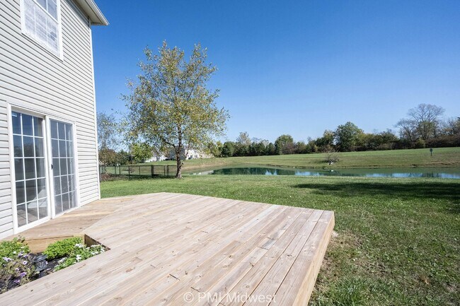 Building Photo - Charming 3-Bedroom Home with 2.5 Baths - Greenfield, IN!