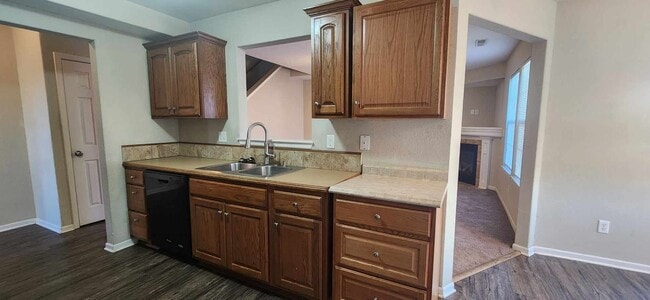 Building Photo - Spacious Home for Rent