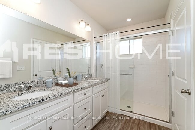 Building Photo - 28346 Wave Crst Pl