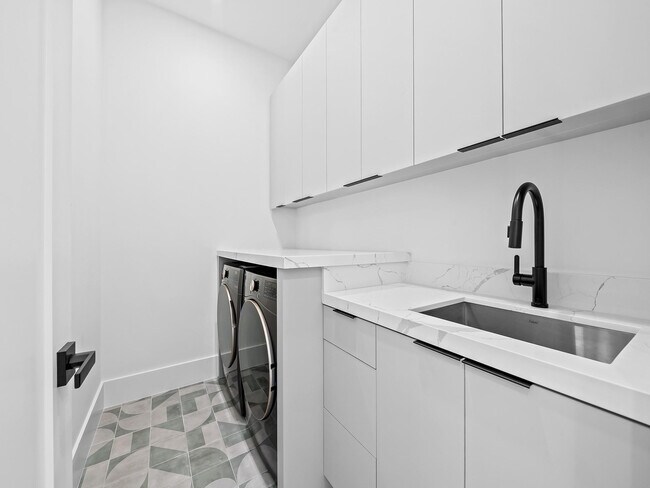 Building Photo - 1317 Tangelo Isle