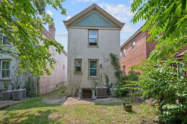 Building Photo - 2316 Chickasaw St