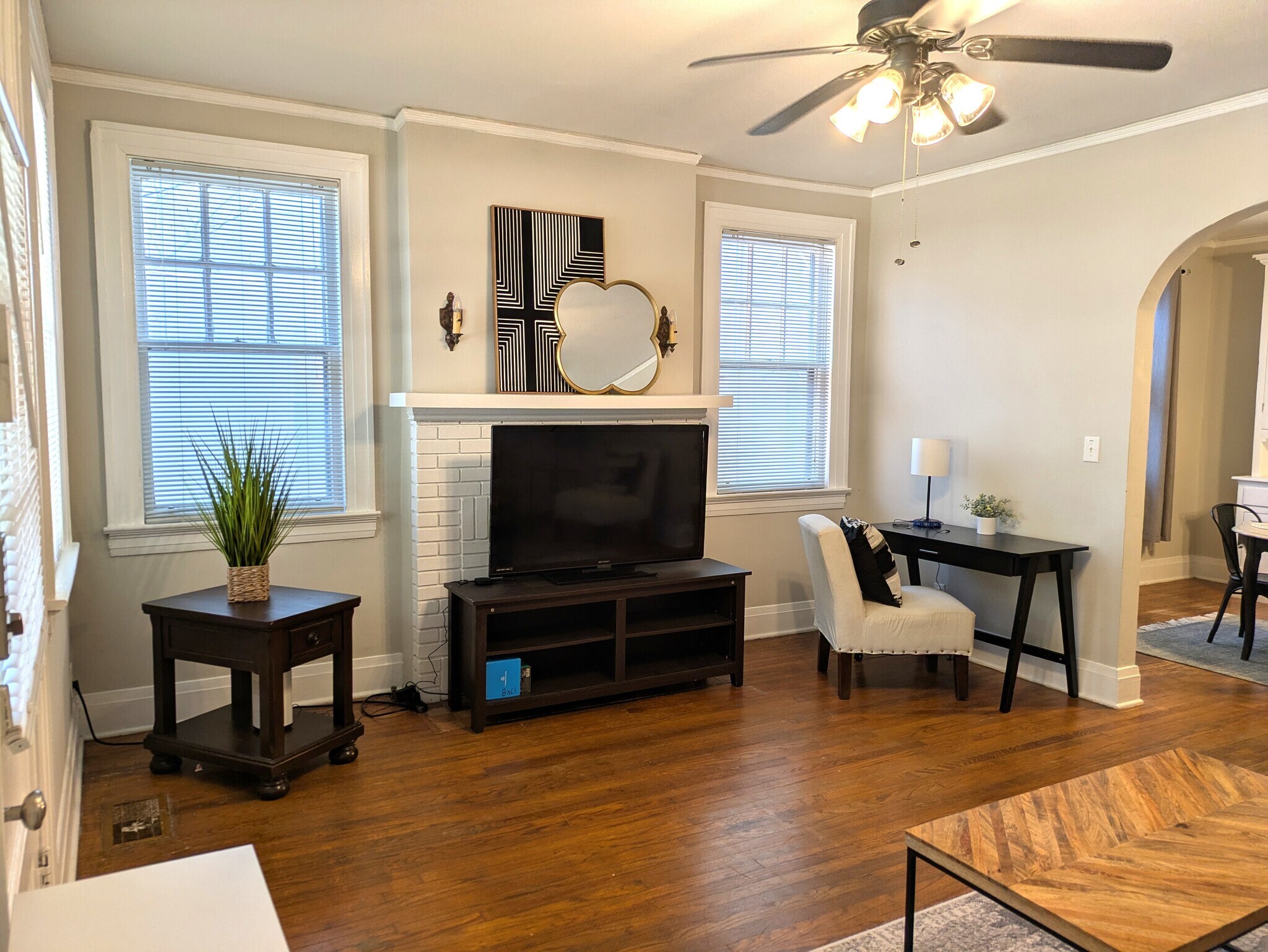 Building Photo - 1910 Madison Ave