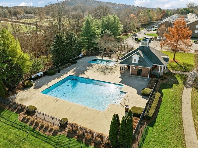 Building Photo - 524 Pennystone Dr