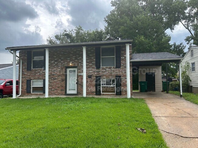 Building Photo - 10441 Prince Dr