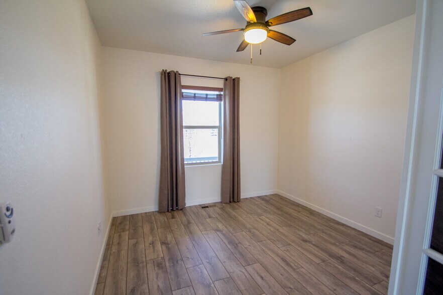 Den or 3rd bedroom - 1810 Volterra Way