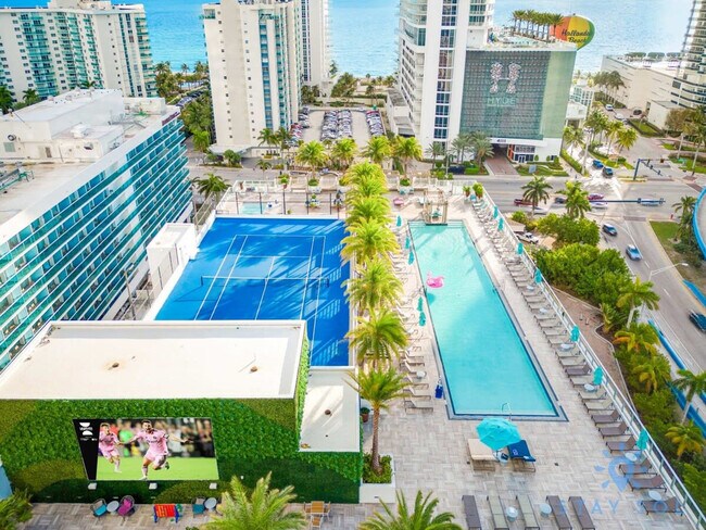 Building Photo - 4010 S Ocean Dr