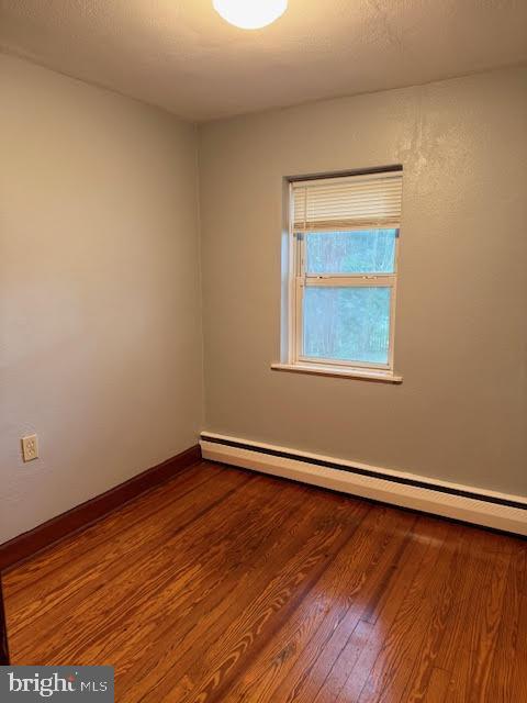 Building Photo - 1 S Cherry Grove Ave