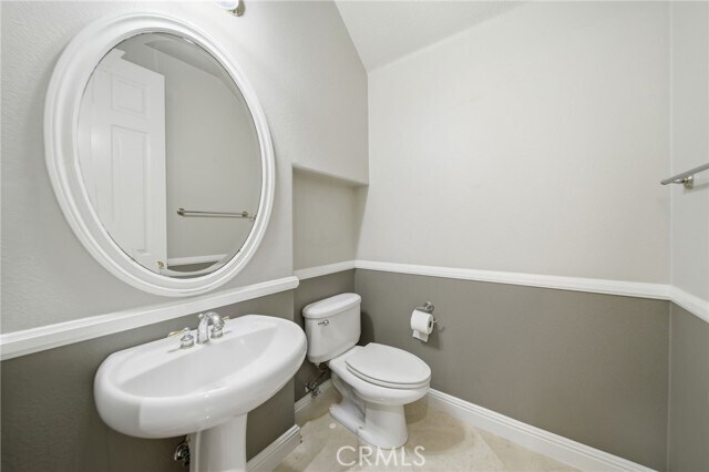 Building Photo - 17100 Santa Cruz Ct
