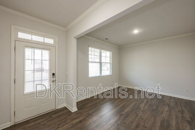 Building Photo - 261 Barnwood Ln