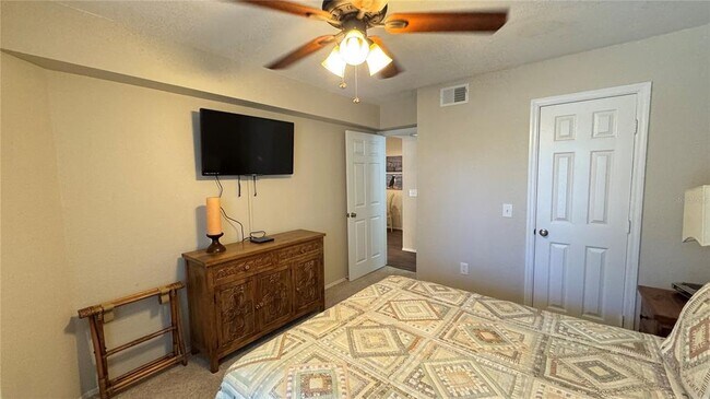 Building Photo - 850 S Tamiami Trl