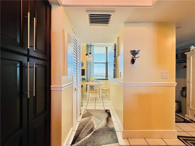 Building Photo - 8800 S Ocean Dr