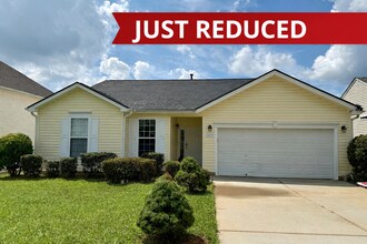 Building Photo - Three bedroom, 2 bath house in Greensboro