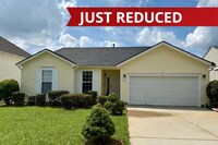 Building Photo - Three bedroom, 2 bath house in Greensboro