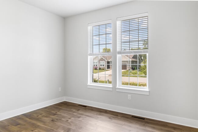 Building Photo - W218N16014 Tiger Lily Dr