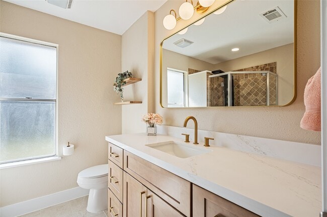 Building Photo - 19727 Redroot Dr