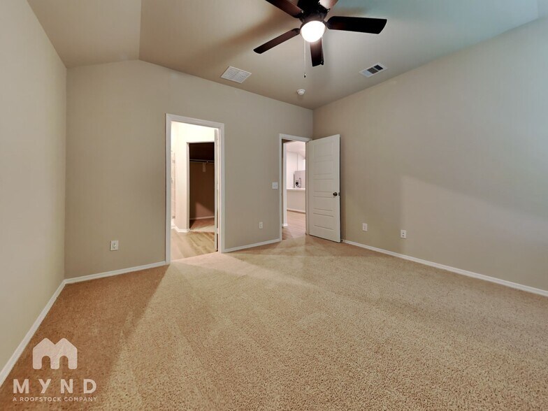 Building Photo - 1447 Cedar Plns Ct