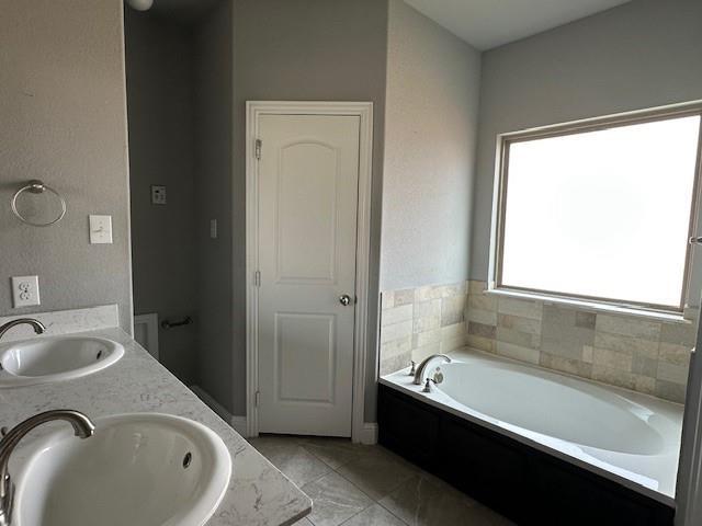 Building Photo - 623 Dogwood Dr