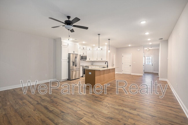 Building Photo - 138 Crestpoint Rd