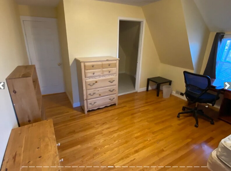 Building Photo - 110 Central St