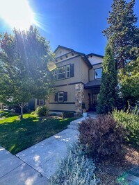 Building Photo - Stunning home available in Stone Creek!  M...