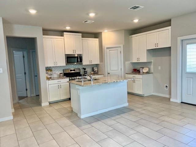 Building Photo - 206 Doc Johns Dr