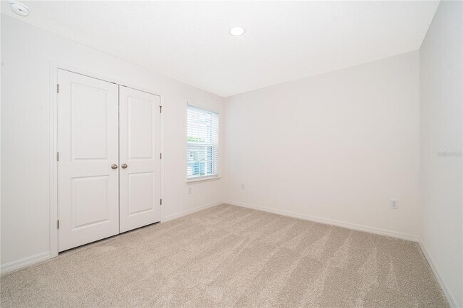 Building Photo - 5261 Luisa Ct